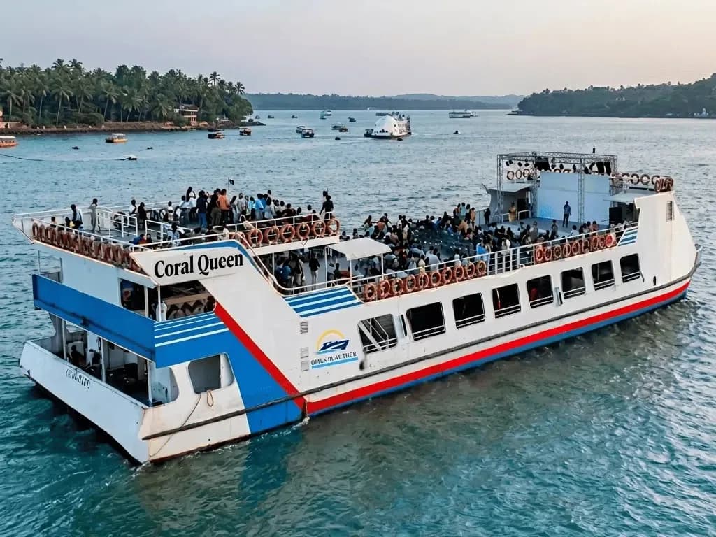 Coral Queen Dinner Cruise