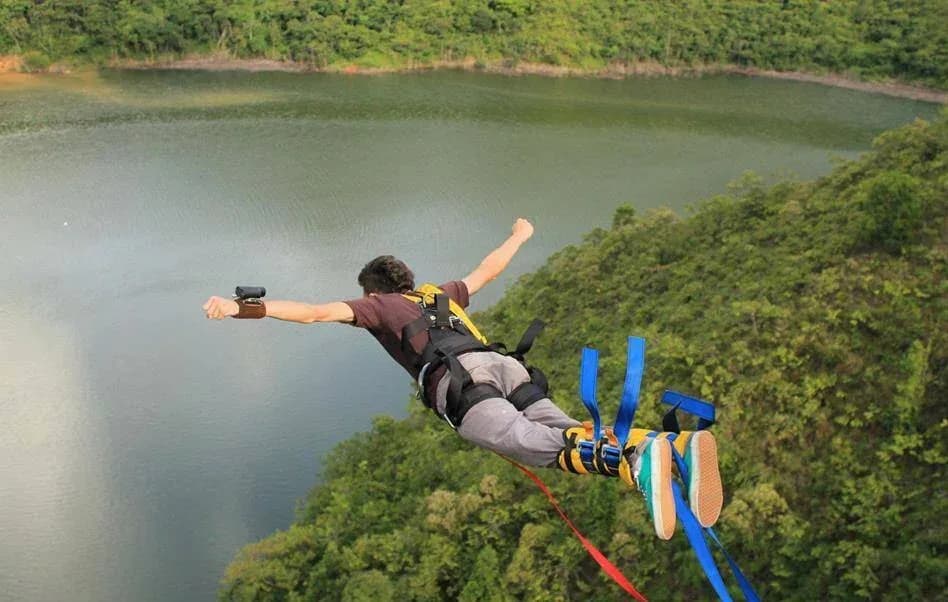 Bungee Jumping