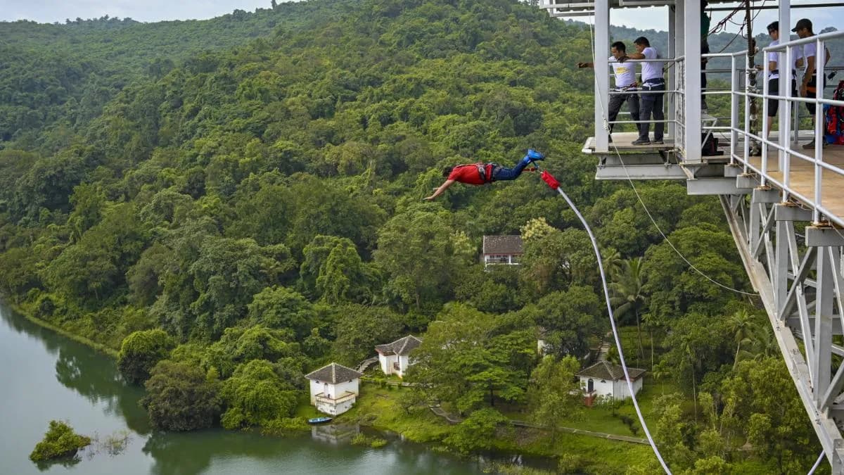 Bungee Jumping