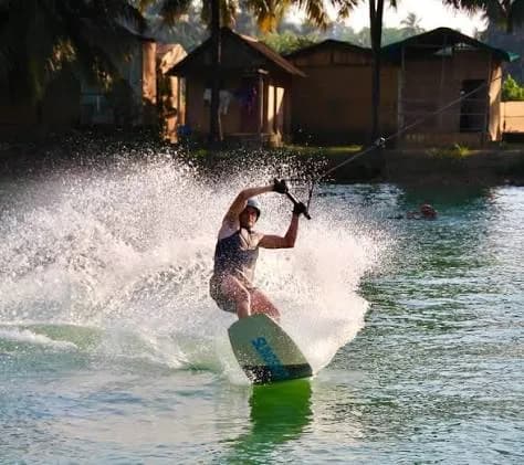 Arambol Surfing