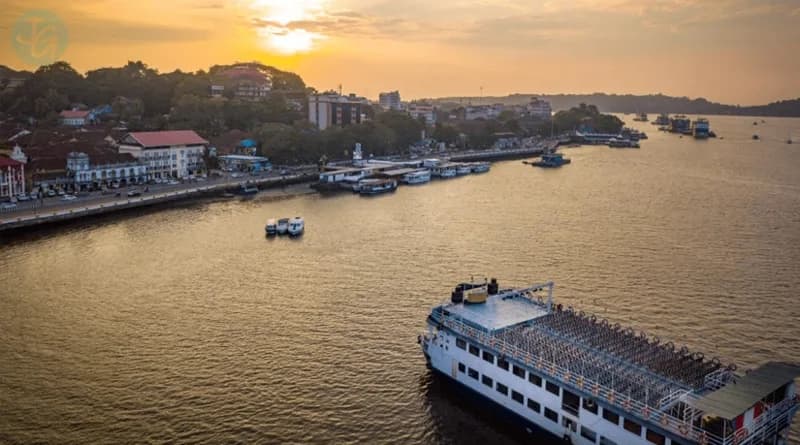 Paradise Dinner Cruise
