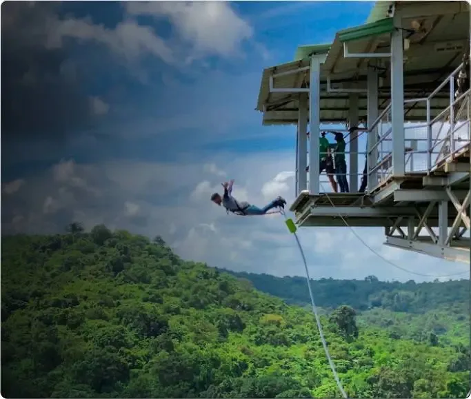 Mayem Bungee Jumping