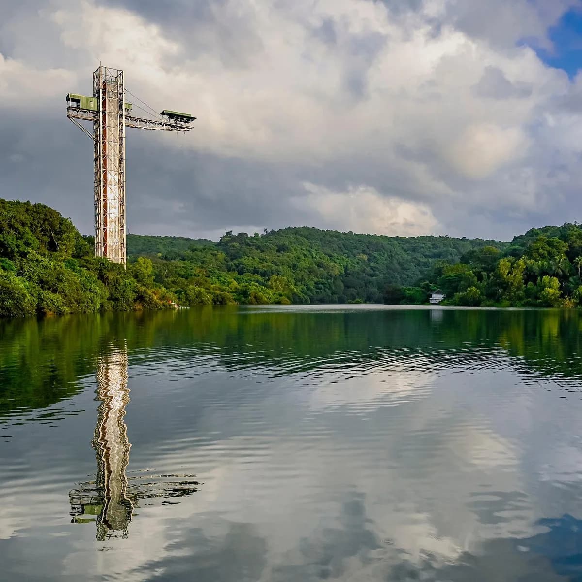 Mayem Bungee Jumping