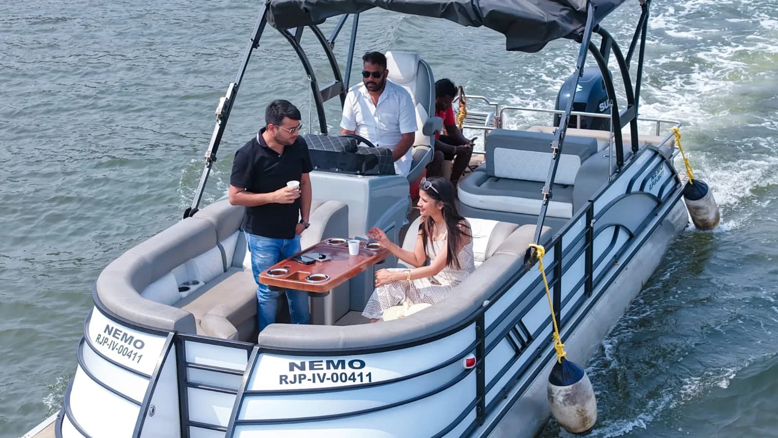 Mandovi Lounge